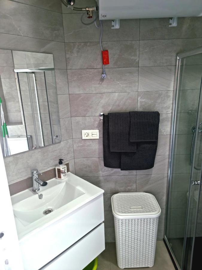 Apartamentos Elemar Free Luggage Storage Málaga Eksteriør bilde
