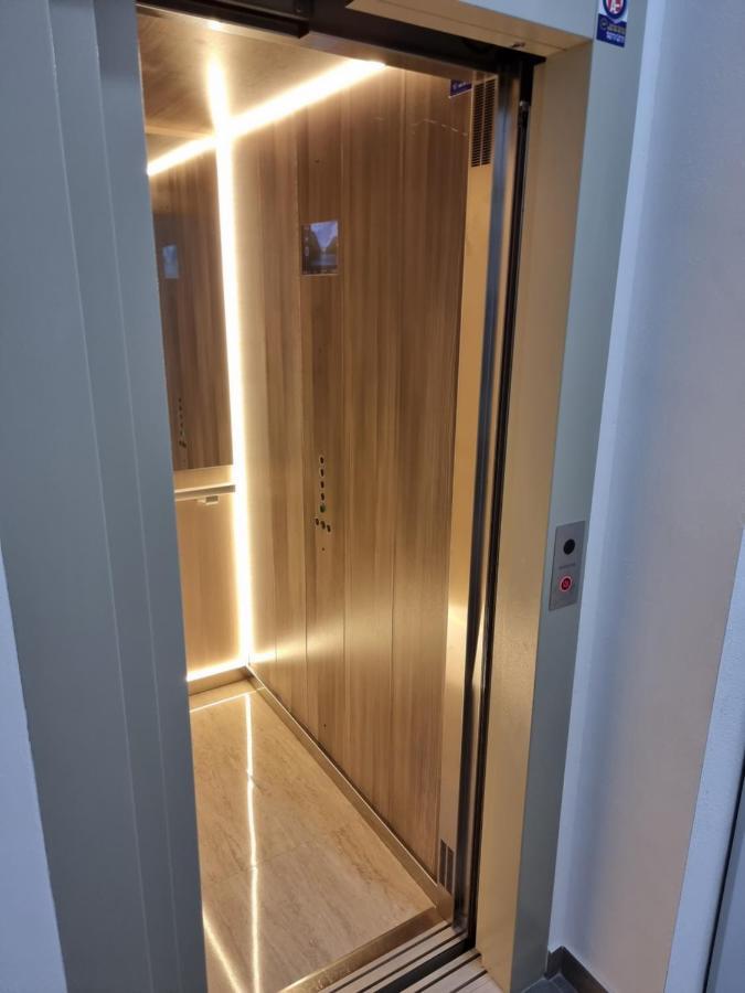 Apartamentos Elemar Free Luggage Storage Málaga Eksteriør bilde